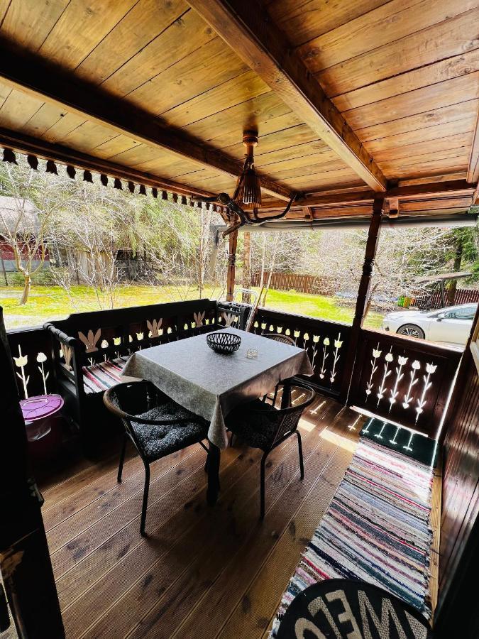Cabana Adrienne Izvoru Muresului Luaran gambar