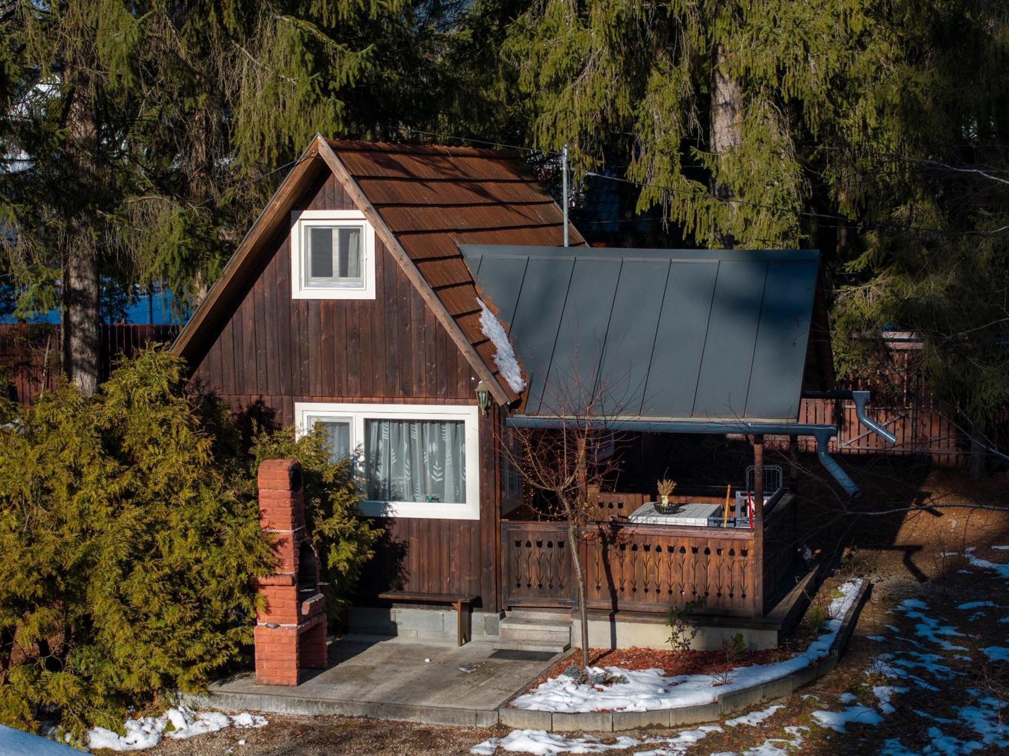Cabana Adrienne Izvoru Muresului Luaran gambar